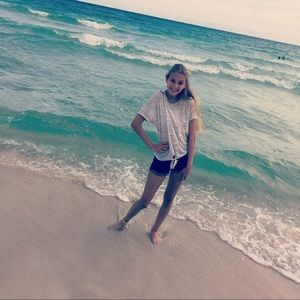 Meet your Posher, Niviah